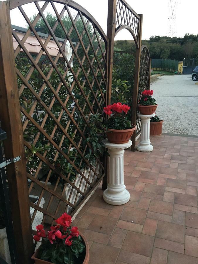 La Rosa Del Lago Браччано Екстер'єр фото